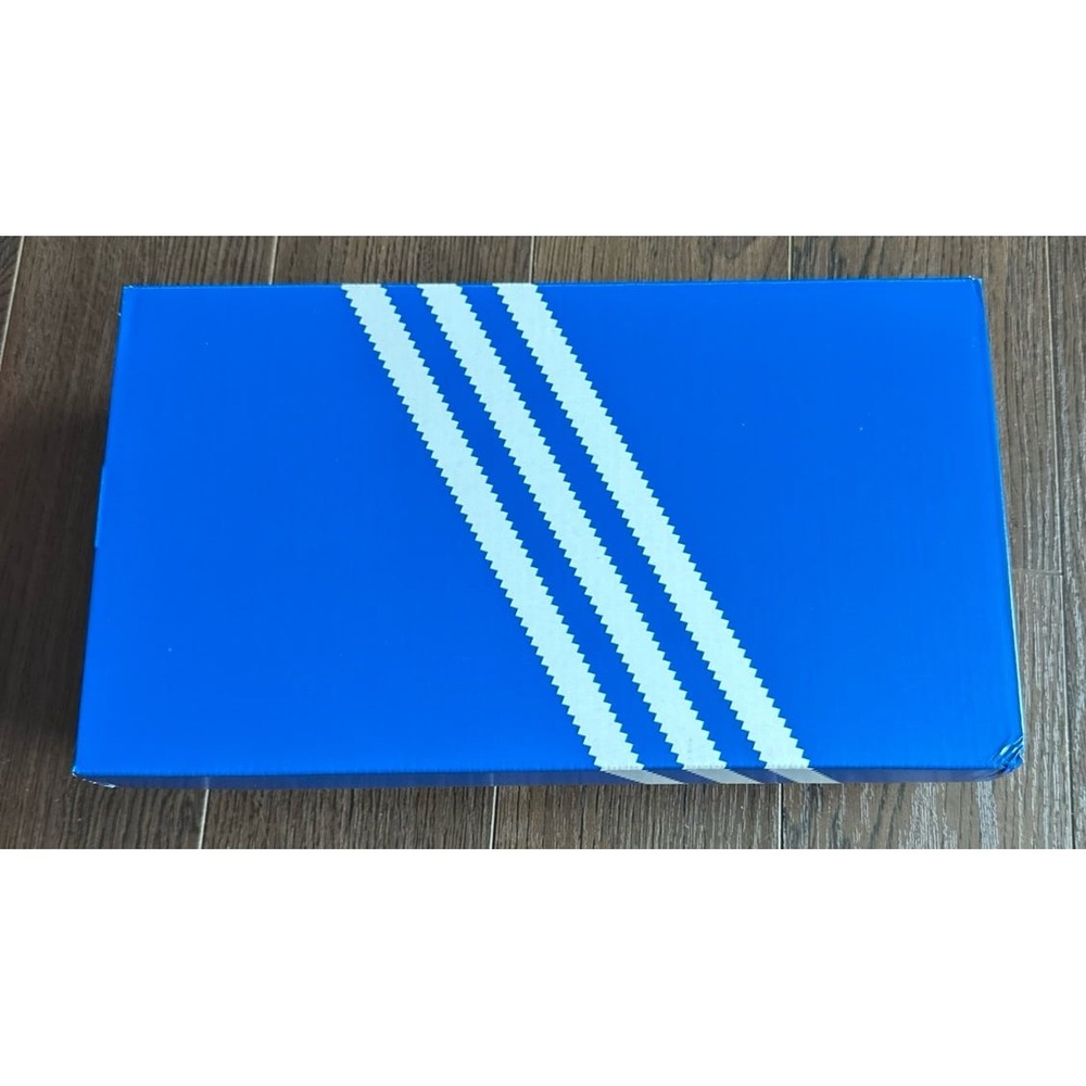 Adidas empty shoe‎ box